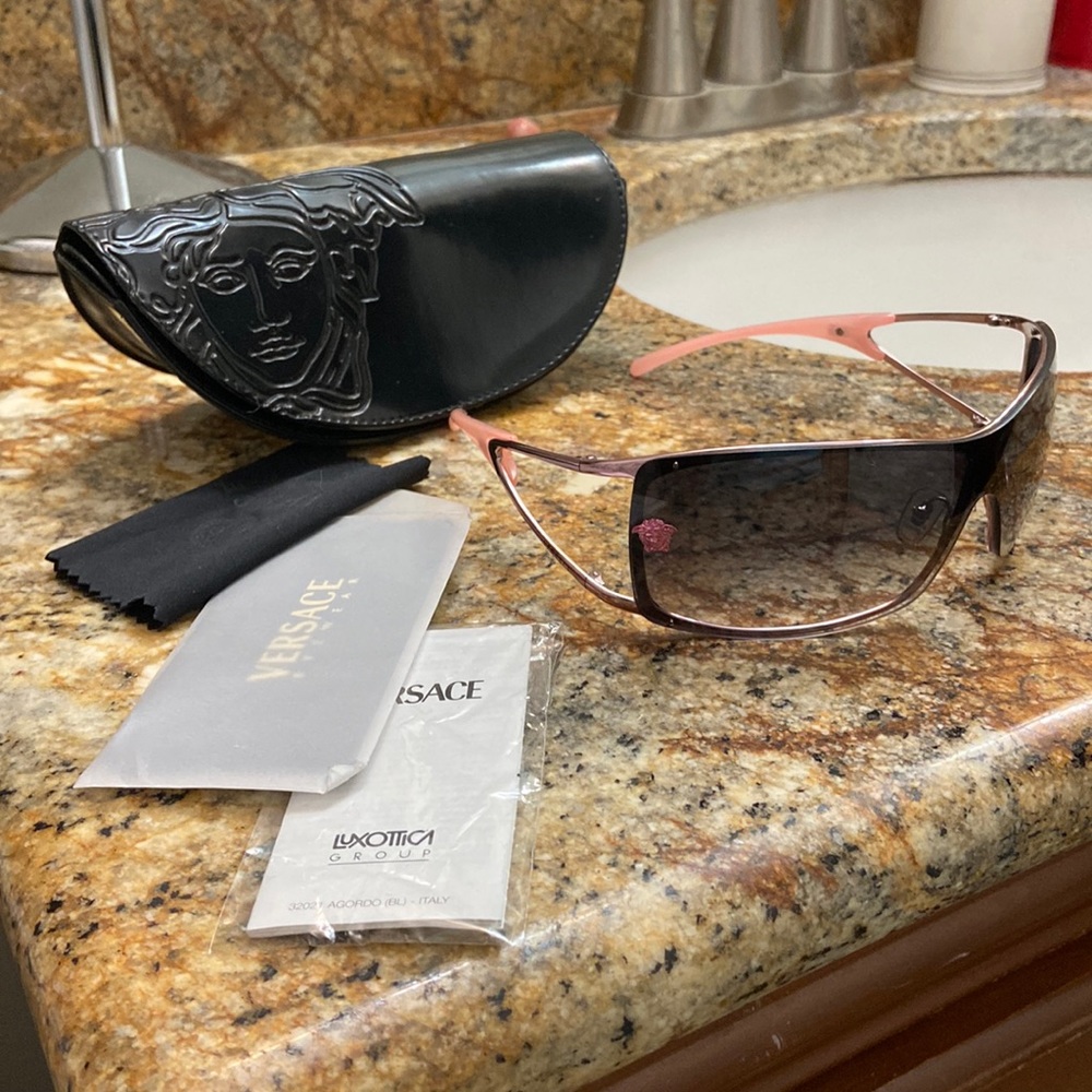 COPY - Versace- NEVER WORE THEM- Pink shades🔥🔥